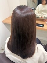 アトレ 福岡大名店(attrait)&nbsp;ツヤ感たっぷりのロングブラウン×上品な大人スタイル