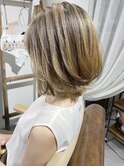 外ハネ×ハイライトバレイヤージュ ビフォー&アフター