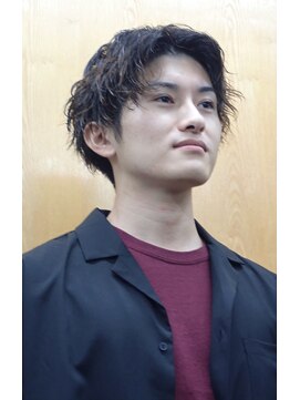 ココロコ(COCO LOCO) センターパート ツイストスパイラルパーマ