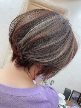 ヘアー デザイナーズ クルー ドルフィン(HAIR DESIGNERS CREW dolphin) #ショートボブ　#ハイライト#シークレットハイライト#白髪ぼかし