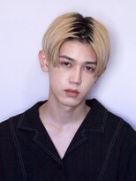ニナ(Nina by Babylone)&nbsp;ブロンド×ハンサムショート