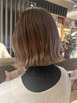 スパイスアヴェダ サロンアンドスパ 玉川高島屋SC店(SPICE AVEDA salon&spa) 切りっぱなしボブ/タッセルボブ　【二子玉川】