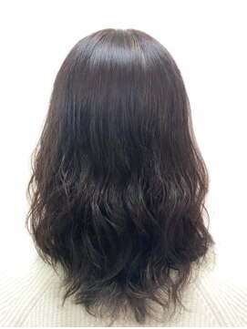 黄ぐまくん美容室 セミロング　レイヤー　パーマ　ウェーブ