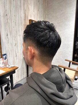 エヌアンドエー 杉戸高野台店(N&A) 爽やかショート#1 ビジネススーツ短髪黒髪ツーブロックフェード