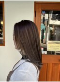 ベージュ