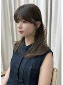 透明感オリーブベージュ