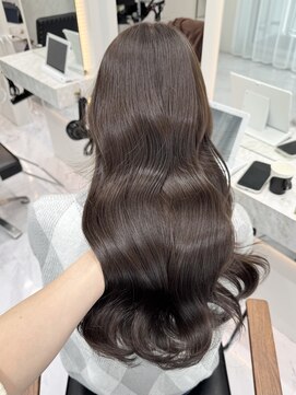 エレリー 栄店(EleRe) 赤味ゼロ【透明感】オリーブベージュ♪