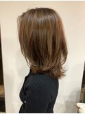 くびれミディ×ふんわりレイヤー