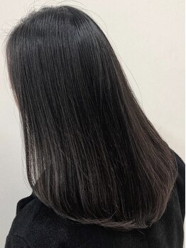 キュア 二俣川店(cure)の写真/カットだけでまとまる艶髪に♪丁寧なカウンセリングであなたのお悩みを解決し、扱いやすい髪に仕上げます。