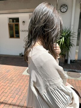 セルニ 福島(SELNI) 20代30代40代 赤み消し/オリーブベージュ