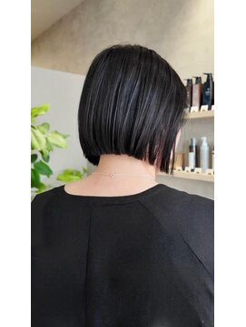 マル 薬院浄水店(MAR.co) 暗髪ぷつっとボブ