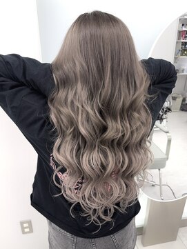 ラニシス ヘアー(Lanisis Hair) グレージュロングスタイル