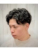 黒髪ラルフカール毛流れパーマ毛流れセンターパートメンズパーマ