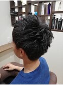 メンズツーブロックトップポイントパーマスタイル