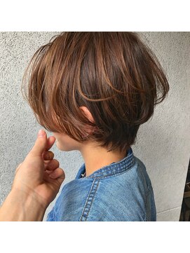 アンフェインド02(UNFEIGNED 02) クラゲヘアー/小顔に見せるヘア/ココアベージュ/伏見/栄