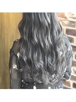 メーヴェ(Mowen) mowen 南堀江　セピアグレージュ×ユル巻きロング