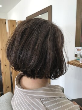 エイトクラージュ(eight courage) 前下がりボブ