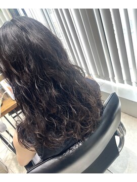 フェリア 渋谷(Feria) 【Feria 渋谷】パーマ×外国人風カーリー"Tsuyuki"