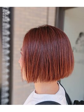 リュクス(luxe) ぱつっとボブ×オレンジカラー