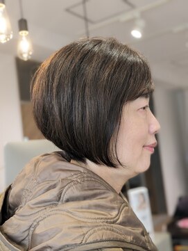 ケーオーエスビューティー(K O S beauty) 前下がりのショートボブ！