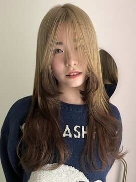 イェッカ パビル(YECCA pabil) ルーツデザイン