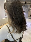 大串弥生◎インナーカラー×オリーブグレー