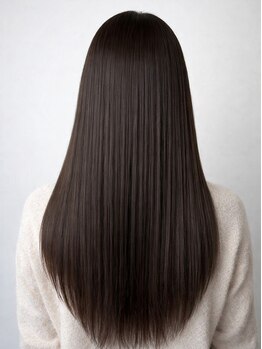 アルー ヘアーデザイン 中山寺店(aluu hair design)の写真/髪の芯から補修して、思わず触れたくなるうるツヤ美髪へ◎