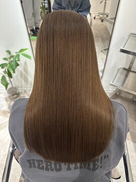 ホワイト(WHITE) 美髪矯正 トリートメント ストレートロング アッシュベージュ