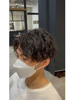 スペックホルダー(Spec Holder) 刈り上げセンターパートセンターパート×ツイストスパイラル