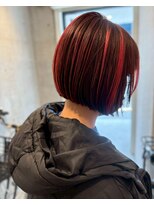 ロッカヘアエジェ(ROCCA hair eje.)&nbsp;似合わせカットレッドインナーカラー×切りっぱなしボブ