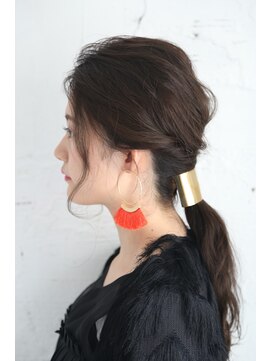 オリーブスバイネオリーブ(Olive's by neolive) 大人ルーズな一束アレンジ