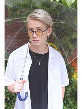 ネス(ness) [RIMMA]ホワイトベージュ/ジェントルマン/七三分け/刈り上げ