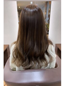 マール(marl) 【marl.】艶カラー×ロング@30代40代50代[鈴鹿]