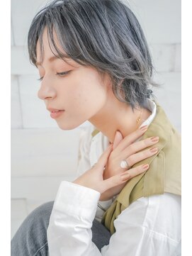 キリカ 中野(KIRIKA) ボブ/カーキグレージュ/マッシュショート/フェザーバング/中野駅