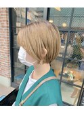 20代30代大人可愛いエアリーボブラベンダーベージュ透明感
