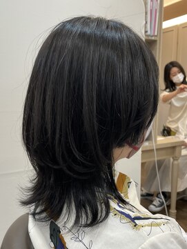 アルターリール(aL ter Rire) ミニウルフカット×ブルーブラック/澤瑞絵