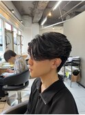 センターパートウルフ　カルマパーマ　ニュアンスパーマ