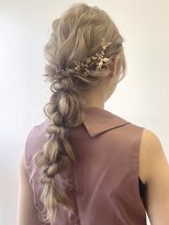 ザ ラブズ ラフズ ヘアー 本店(the loves laughs hair) 編み下ろしアレンジ