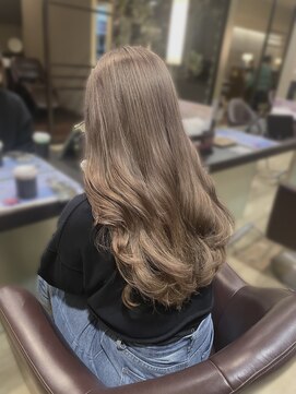 ミラートーク(MIRROR TALK) ミルクティーグレージュ