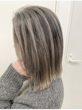 オーティティ(O-TETE) O-TETE/バレイヤージュ/ハイライト/シルバーカラー/小倉/戸畑