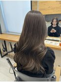 オリーブベージュ