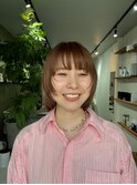 前上がりボブヘア
