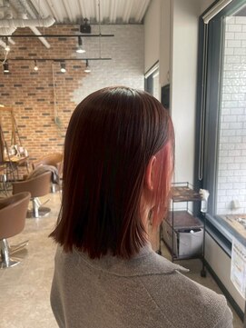 スペックホルダー(Spec Holder) ピンクインナーのタイトボブ