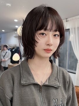 カルテ(QUARTE) 外ハネレイヤーボブ