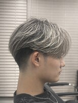 コスモス 町田(COSMOS)&nbsp;ホワイトシルバーバレイヤージュ×センターパート町田美容室