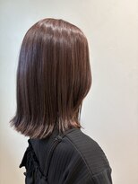 トモニ(tomoni.)&nbsp;艶ツヤピンク外はねストレート