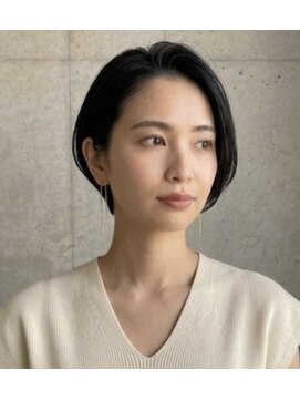 髪質改善サロン WE BE PARSLEY atre 川越店【ウィービーパセリアトレ】 黒髪でも重く見えない洗練されたシルエットで魅せる大人ショート