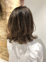 フォーク(FOLK)&nbsp;恵比寿×YAMATO 外国人風バレイヤージュ_外ハネ