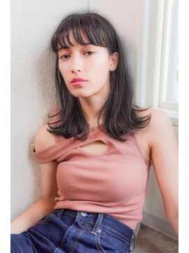 アリー 原宿 表参道(ALLY) [ALLY阿部]透明感のある暗髪グレージュ×セミディ