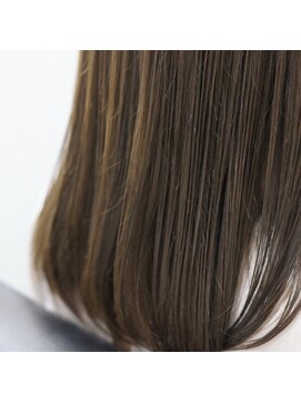 シシカ(Cicica) ミディアムボブ